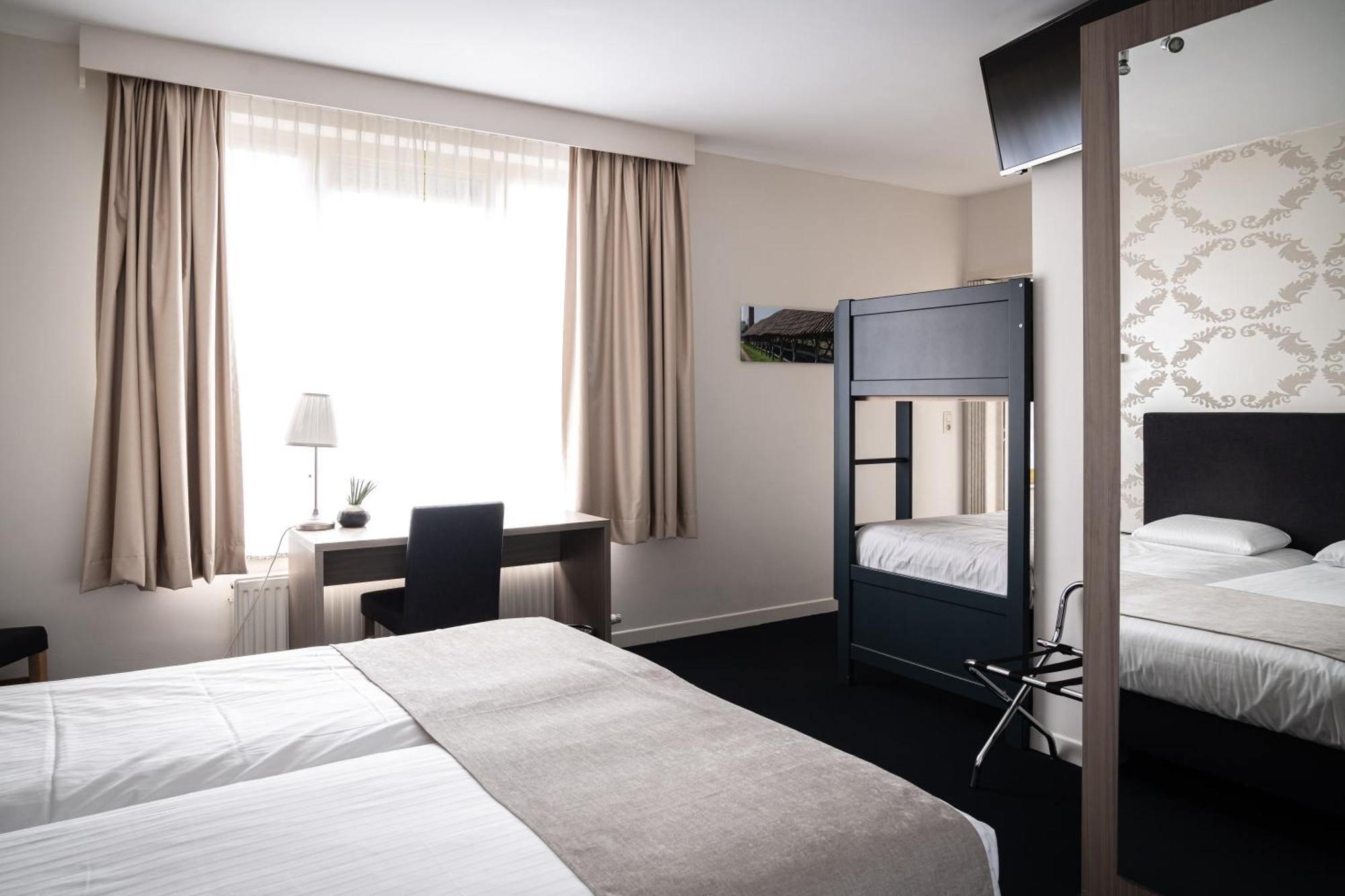 Hotel Essenza プールス エクステリア 写真