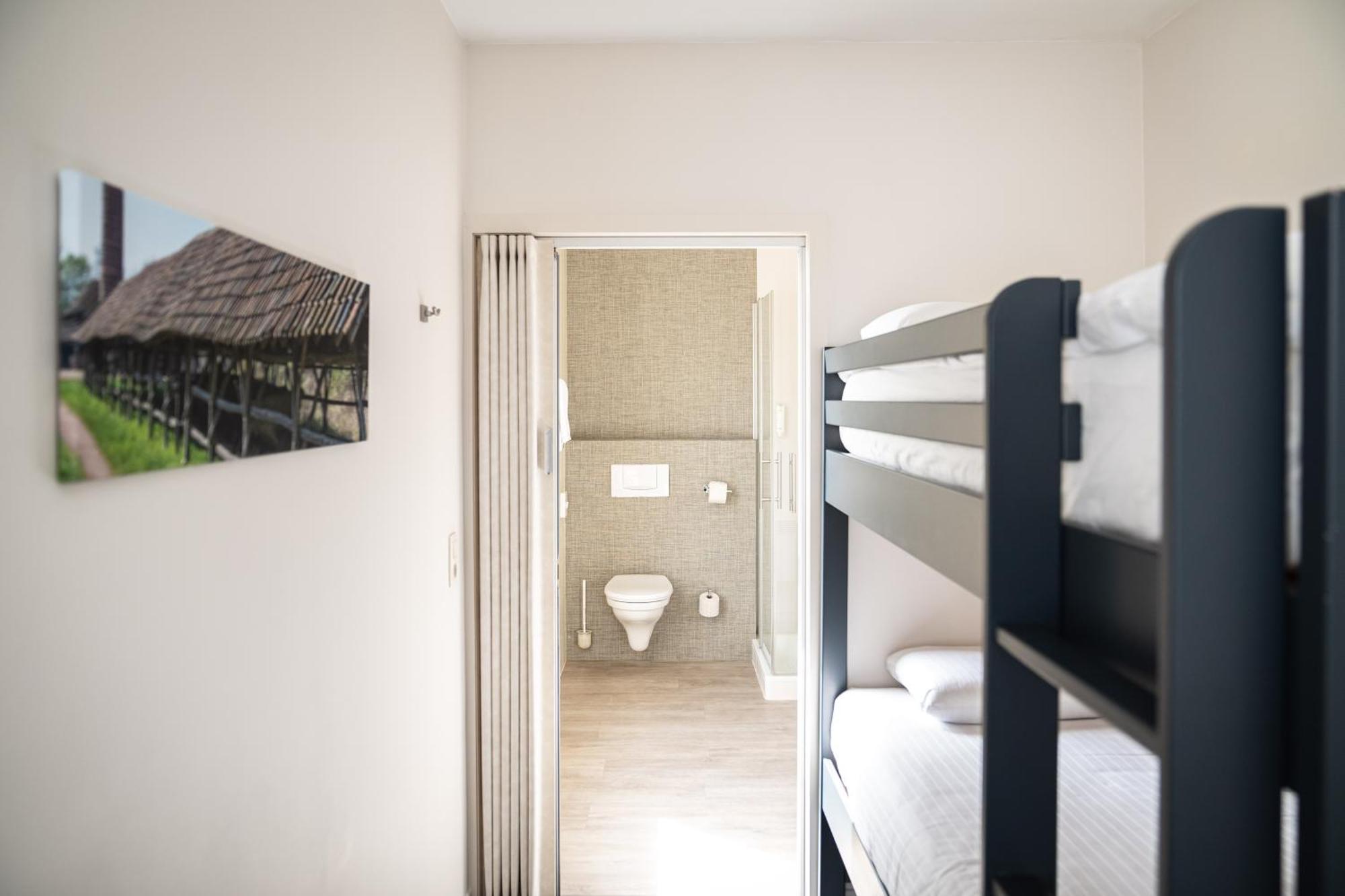 Hotel Essenza プールス エクステリア 写真