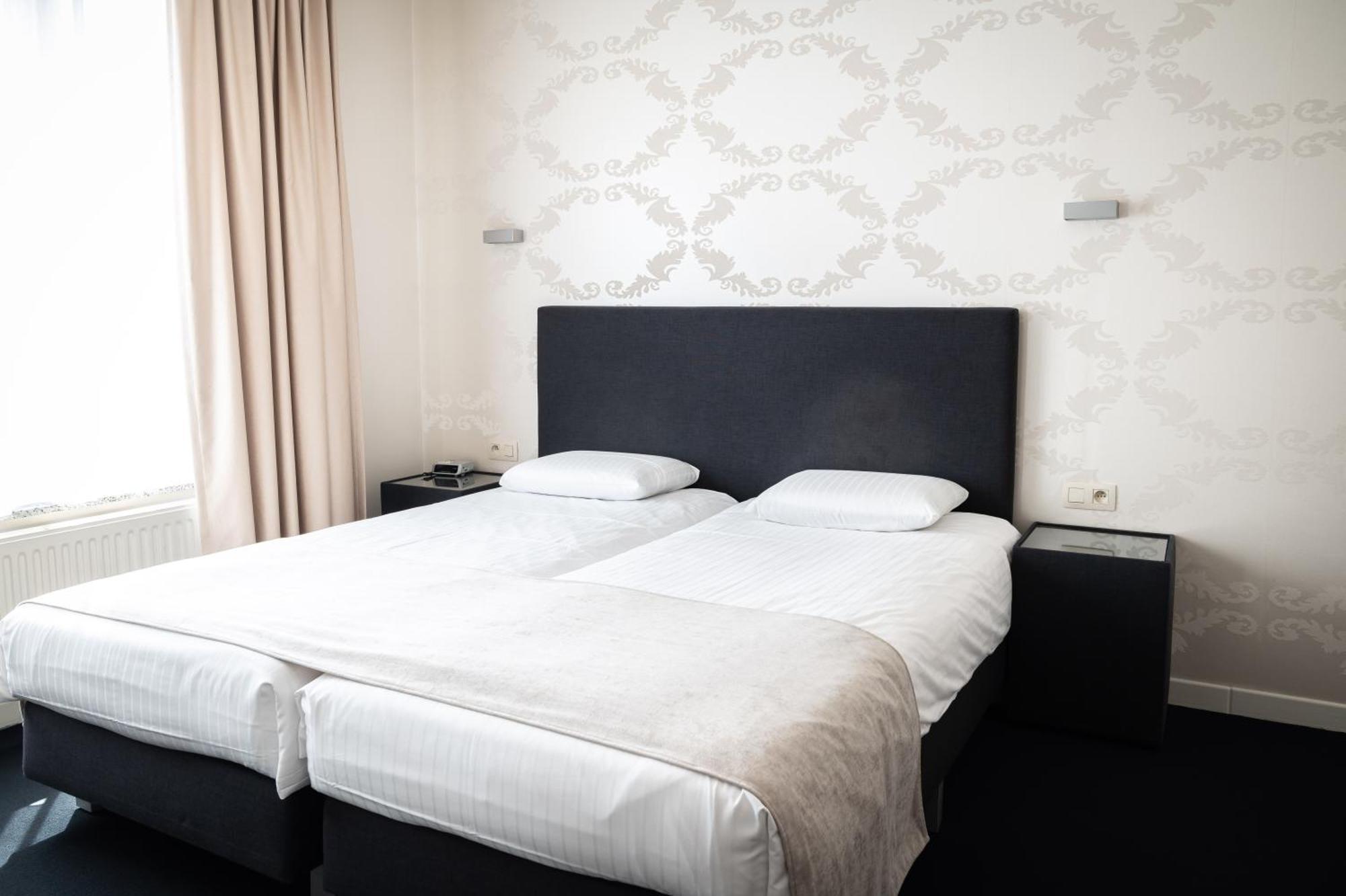 Hotel Essenza プールス エクステリア 写真