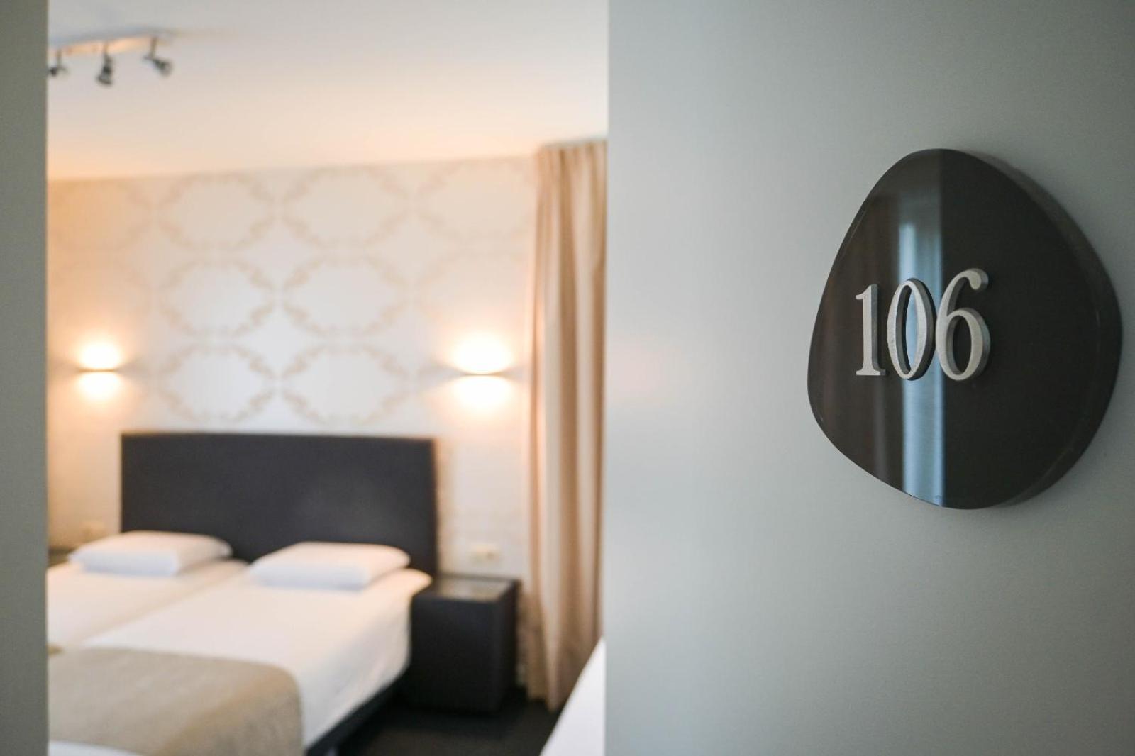 Hotel Essenza プールス エクステリア 写真